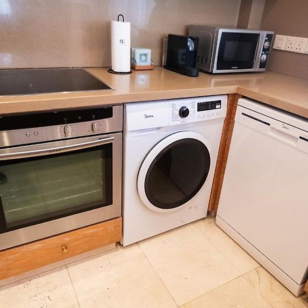 Quattro Beachfront Sea View Ap 4 Larnaca Ngoại thất bức ảnh