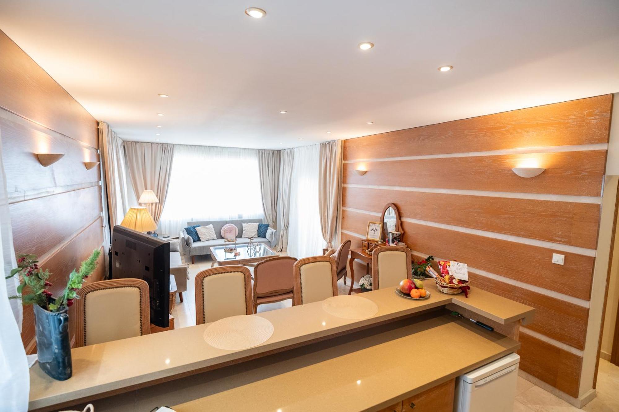 Quattro Beachfront Sea View Ap 4 Larnaca Ngoại thất bức ảnh
