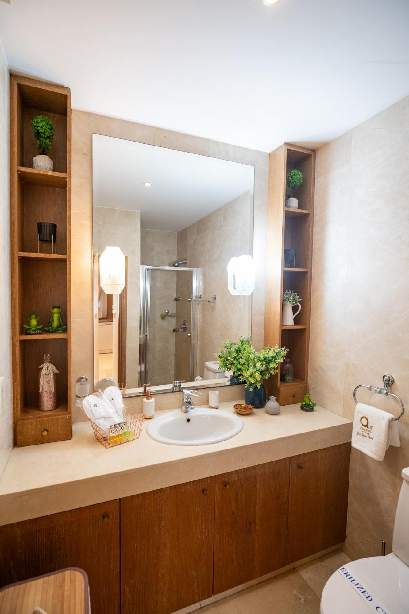 Quattro Beachfront Sea View Ap 4 Larnaca Ngoại thất bức ảnh