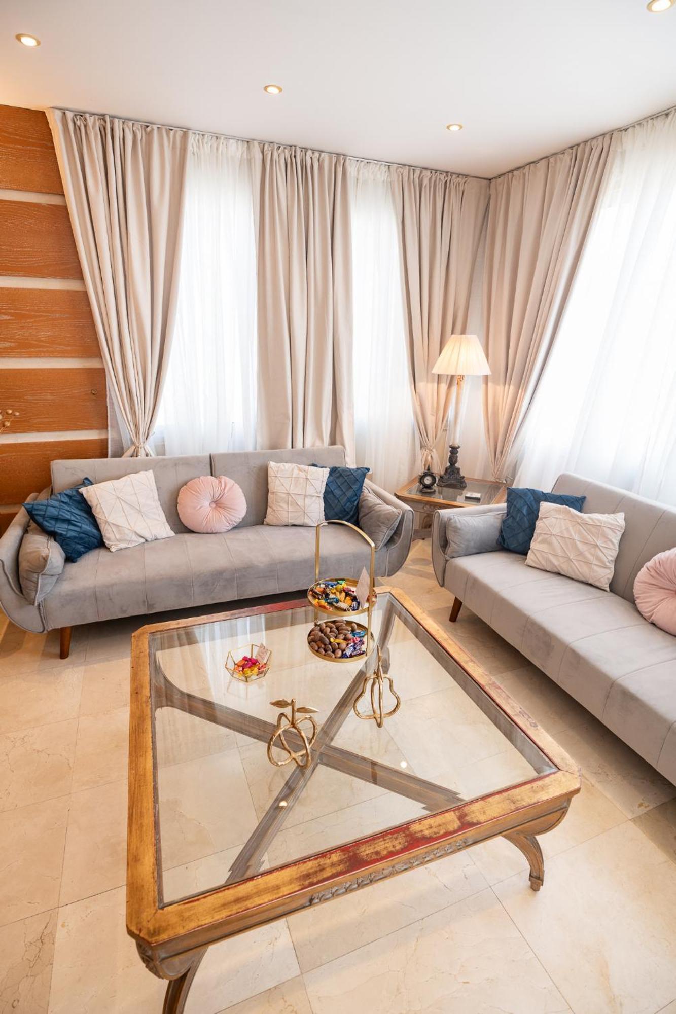 Quattro Beachfront Sea View Ap 4 Larnaca Ngoại thất bức ảnh